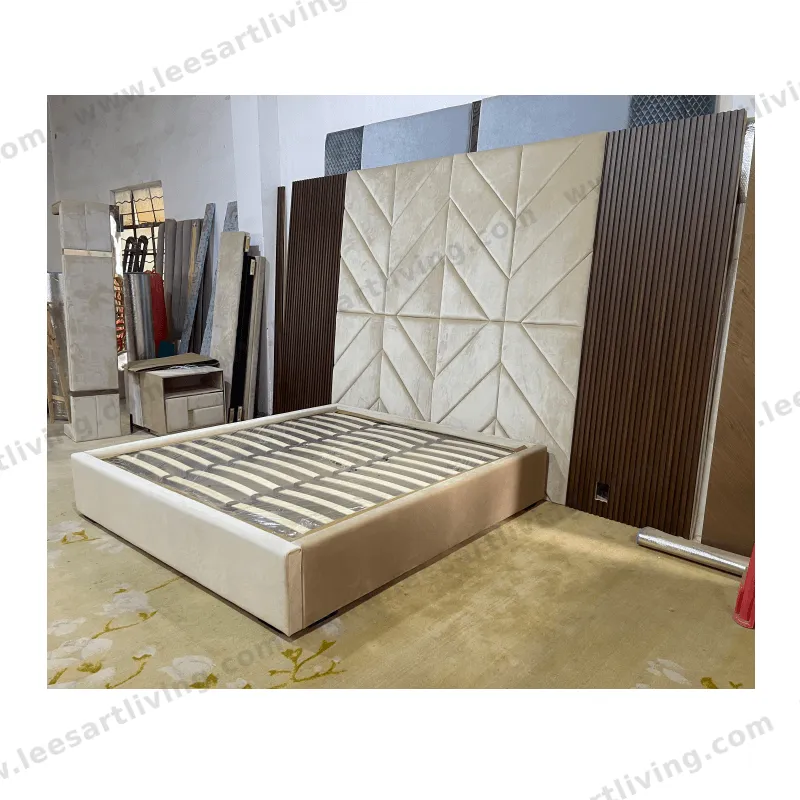 #07767 Luxury Bedroom Set Upholstered Soft Wall Panel Background Interior Decoration Custom High Big Headboard Villa Bed
