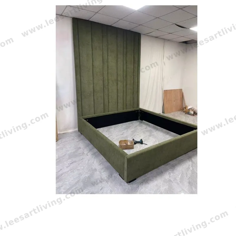 #07777 Luxury Bedroom Set Upholstered Soft Wall Panel Background Interior Decoration Custom High Big Headboard Villa Bed