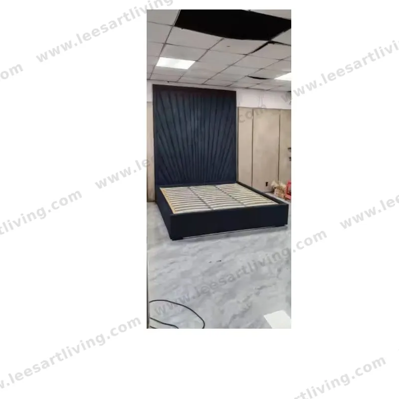 #07773 Luxury Bedroom Set Upholstered Soft Wall Panel Background Interior Decoration Custom High Big Headboard Villa Bed