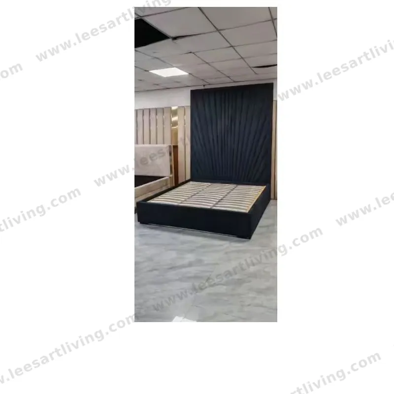 #07773 Luxury Bedroom Set Upholstered Soft Wall Panel Background Interior Decoration Custom High Big Headboard Villa Bed