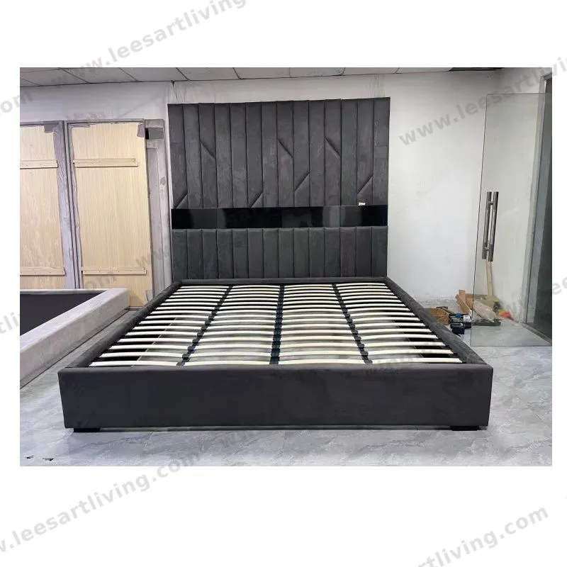 #07778  Luxury Bedroom Set Upholstered Soft Wall Panel Background Interior Decoration Custom High Big Headboard Villa Bed