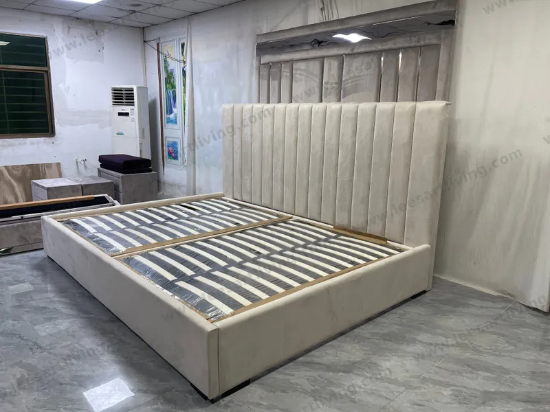 Custom Oversized Upholstered Platform Bed With Vertical Channel Tufted Headboard OEM ODM Whole House Soft Furniture
